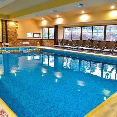 Appartamento 2bd App In Bojurland Free Pool Parking And Skishuttle Bansko