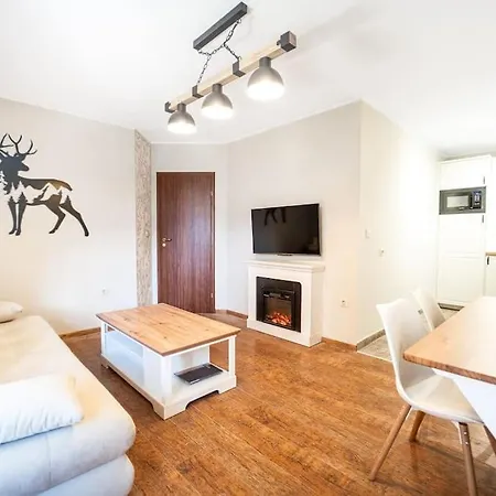 2bd App In Bojurland Free Pool Parking And Skishuttle *